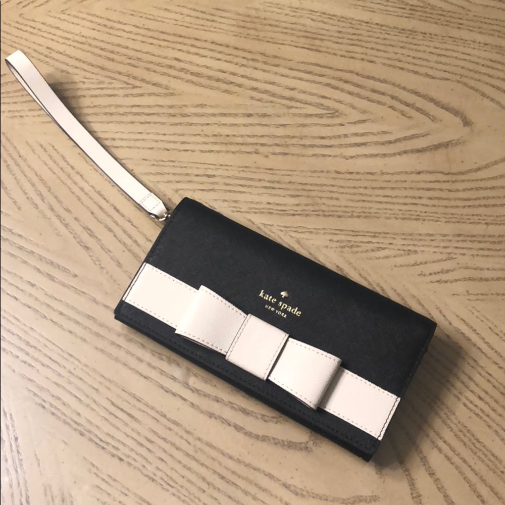 Late Spade black and cream wallet/wristlet